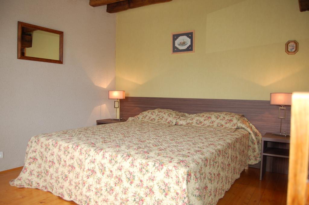 Bed and Breakfast Le Moulin Neuf Vignoux-sur-Barangeon Habitación foto